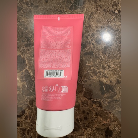 Ole Henriksen Smoothing Scrub Strawberry Lemonade - Picture 4 of 6